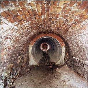 Lincoln Hill Inside Entrance