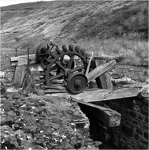Pelton Wheel, Nantiago