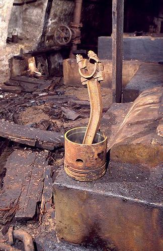 Piston